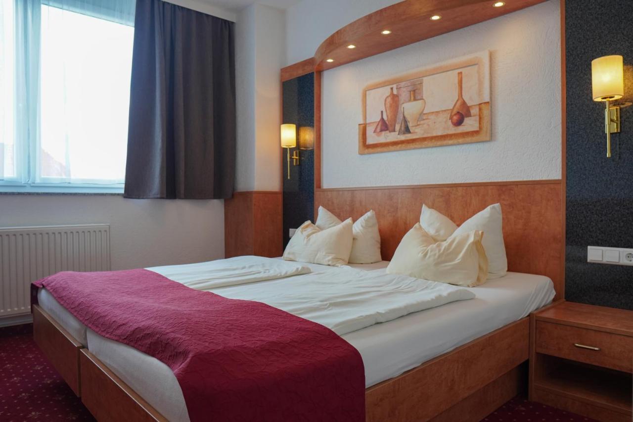 Aara Hotel 3*