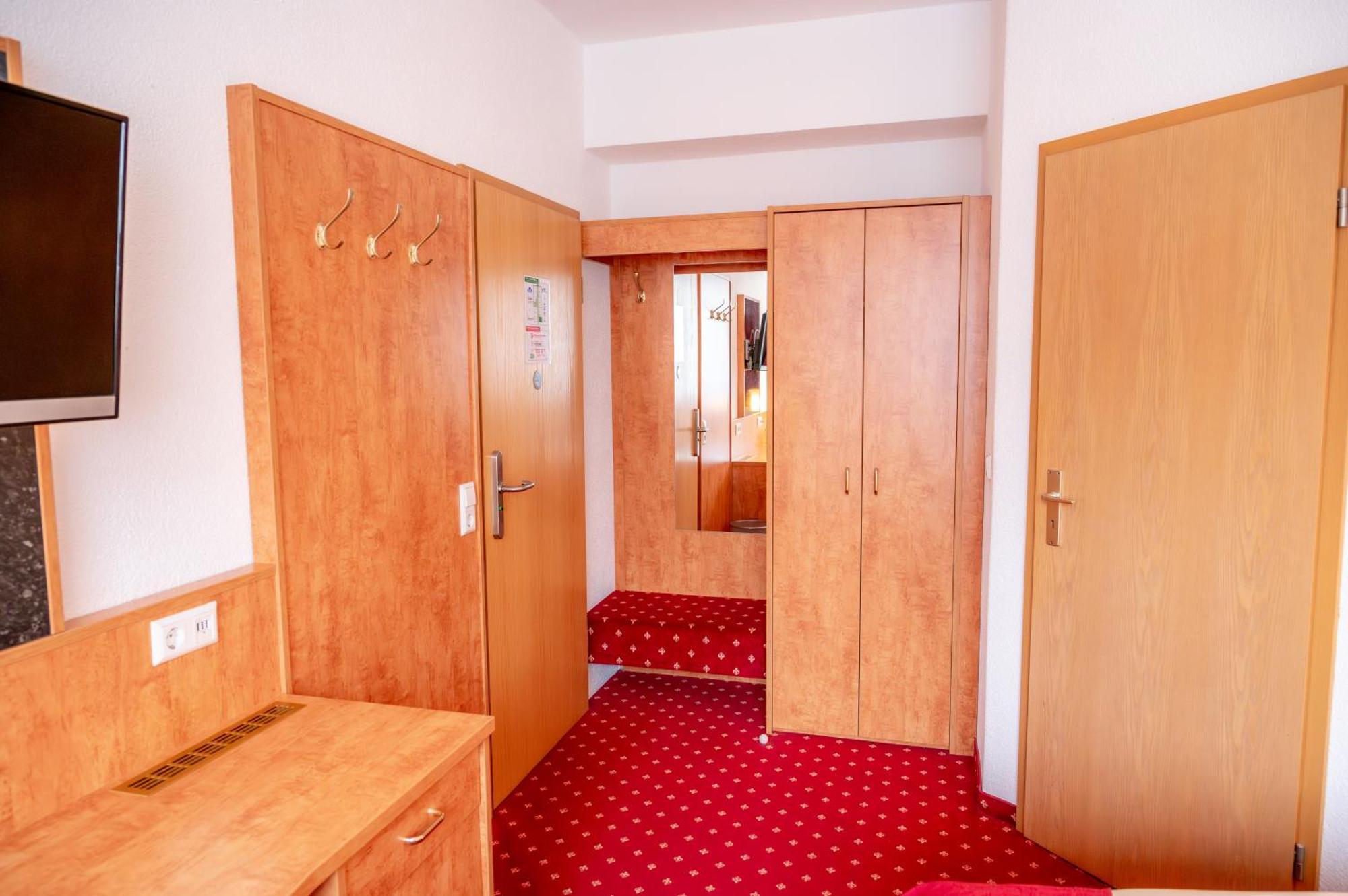 Aara 3* Radeberg