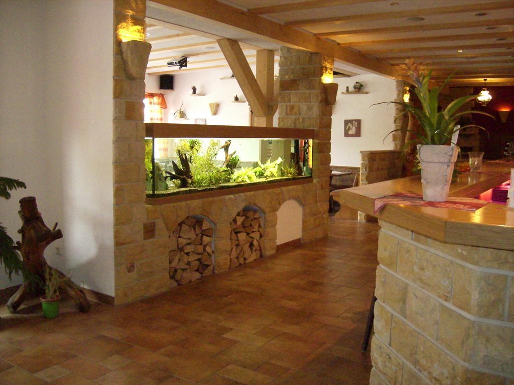 Aara Hotel 3*
